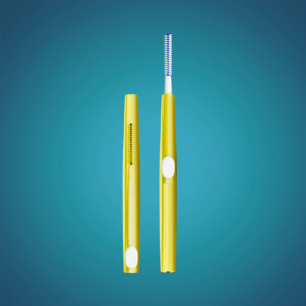 MEDIBLANC Retractable Interdental Brush 0.5mm interdental brush closed and open